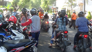 Persiapan Anak Masuk Sekolah Ratusan Warga Urus Akta Kelahiran