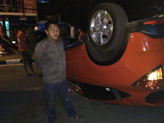Honda HR-V .yang ditumpangi Seorang PK Jungkir-balik di Jl A Yani