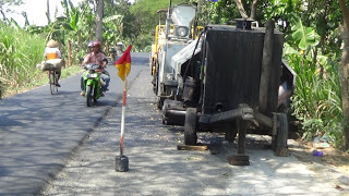 Pelaksanaan Pekerjaan Peningkatan Ruas Jalan Berbiaya Miliaran Rupiah