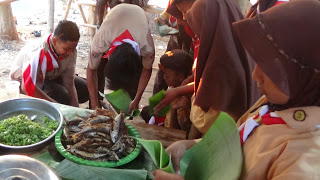 Makan Bersama Bentuk Keakraban di Kampus Kehidupan TPA