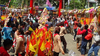 Saat Sandang dan Pangan Diperebutkan dalam Rangkaian Sembayang Rebutan