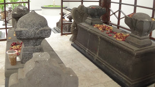 Baca Ulang Bersama-sama Prasasti Tuhanaru di Museum Trowulan