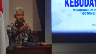 Gubernur Ganjar Pranowo; Pengguna Medsos Tidak Bertanggung Jawab Secara Penuh