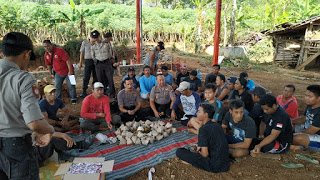 Perguruan Silat ”Digerebeg” Polsek Gunungwungkal untuk Diajak Berdoa dan Makan Bersama