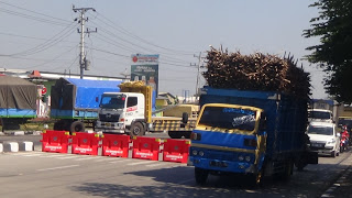 Hari Ketiga Larangan Truk Masuk Kota Pati; Yang Masih Dominan Melanggar Truk Pengangkut Tebu