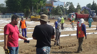 Saat Prosesi Boyongan Hari Jadi Pekerjaan Revitalisasi Alun-alun Berhenti