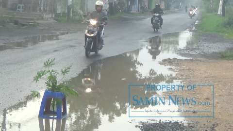 Drainase Jalan Pati-Gabus Semua Hilang