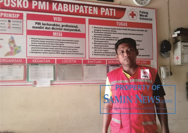 PMI Pati Semprot Disinfektan Dua Desa di Kecamatan Gabus