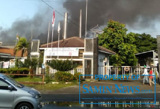 Mesin Boiler Milik Pabrik Gula Pakis Terbakar