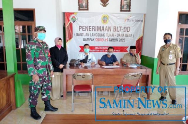 Kepala Diskominfo Monitoring Pencairan BLT DD di Kecamatan Tayu