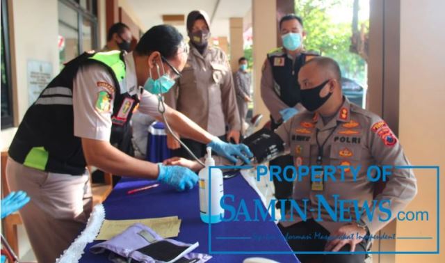 Hari Bhayangkara ke 74, Polres Pati Gelar Donor Darah dan Bagikan 165 Paket Sembako