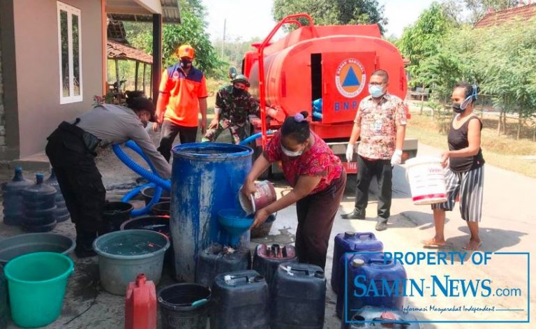 Dampak Kekeringan, BPBD Droping Air ke Desa Degan