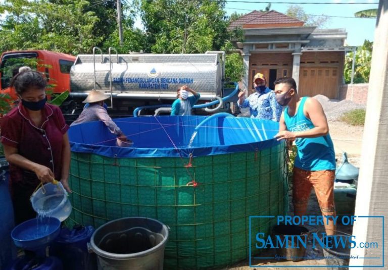 BPBD Pati Kembali Droping Air Bersih ke Dua Desa