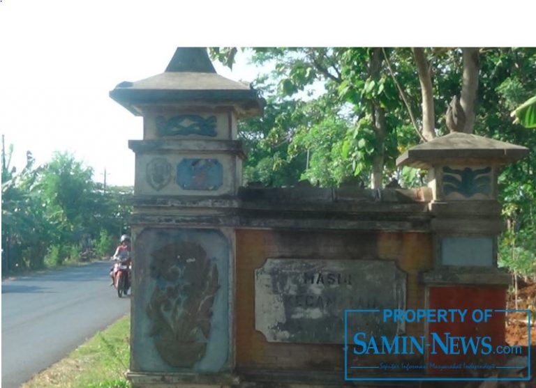 Tugu Batas yang Tak Tersentuh Perawatan