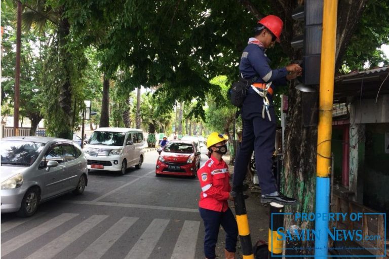 Jelang Musim Penghujan; Seluruh Lampu Pengatur Lalu Lintas Dilakukan Pengecekan