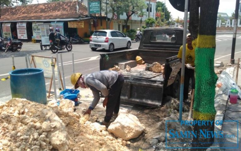 Material Batu Putih Hasil Eksploitasi Kendeng Sudah Dilarang Penggunannya