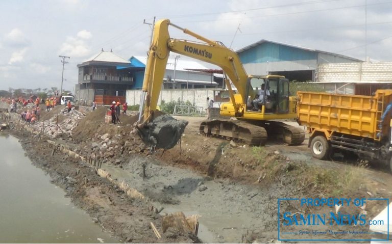 Talud Jalan Rigid Beton Bajomuyo Ganti Sisi Timur yang Dikerjakan