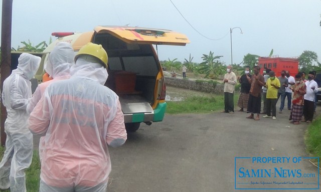 Mengawali Pemakaman Jenazah dengan Standar Protokol Covid Tadi Pagi Adalah Seorang Perangkat Desa