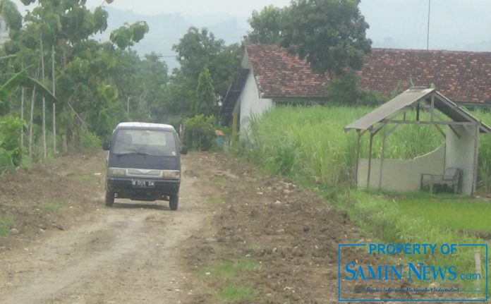 Akses Jalan Alternatif ke Goa Pancur Masih Belum Tersentuh Perbaikan