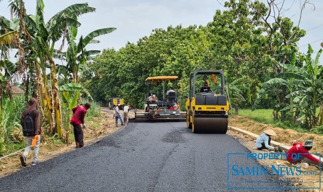 Pengaspalan Segmen Kedua Ruas Jalan Ke Objek Wisata Goa Pancur Tuntas