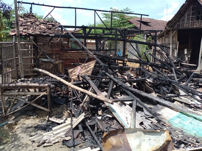 Rumah dan Gadangan di Jaken Terbakar, Kerugian Ditaksir 40 Juta