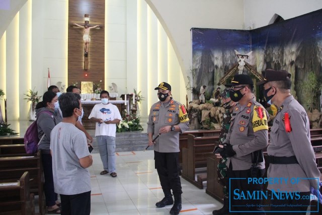 Menjelang Natal, Polres Pati Laksanakan Sterilisasi di Lima Gereja