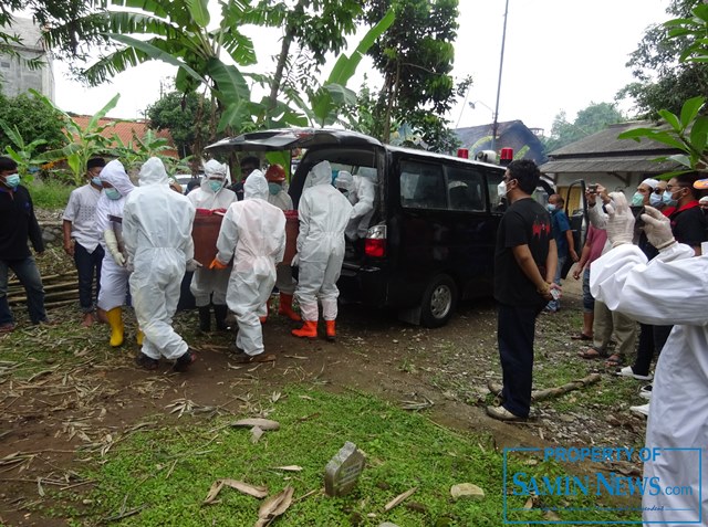 Hari Keempatbelas : Lepas Siang Tadi Satu Jenazah Selesai Dimakamkan dengan Standar Protokol Covid-19