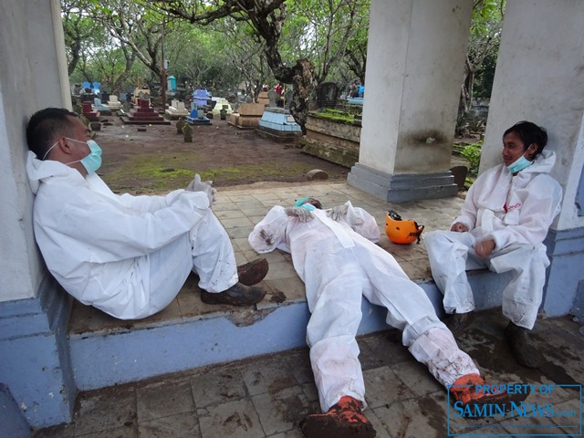 Hari Ini Seperti Hari Keenambelas Hanya Satu Jenazah Dimakamkan dengan Standar Protokol Covid-19