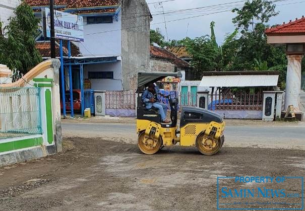 Akses Jalan ke Alun-alun Jakenan yang Digenangi Air Sudah Ditutup Beskos