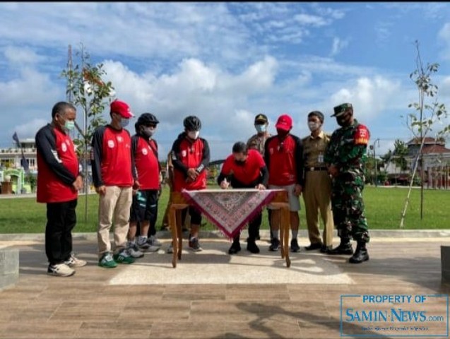 Alun-alun Jakenan Diresmikan, Pati Terima Bantuan Dua Buah Mobil