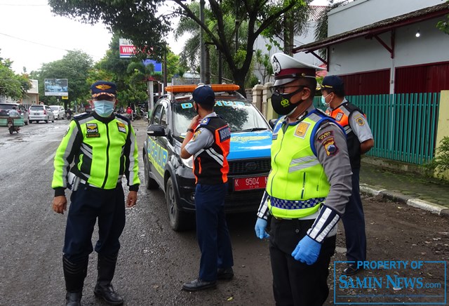 Seluruh Sopir Truk Pengangkut/Penjual Material Sudah Masuk ke Pangkalan