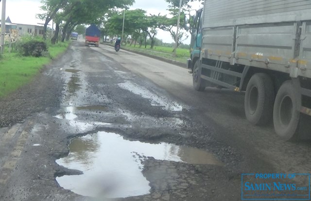 Penambalan Lubang di Ruas JLS Pati Sampai Saat Ini Masih Terus Berlanjut