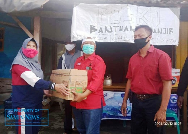 Noto Subiyanto Kembali Salurkan Bantuan di Dua Desa Terdampak Banjir