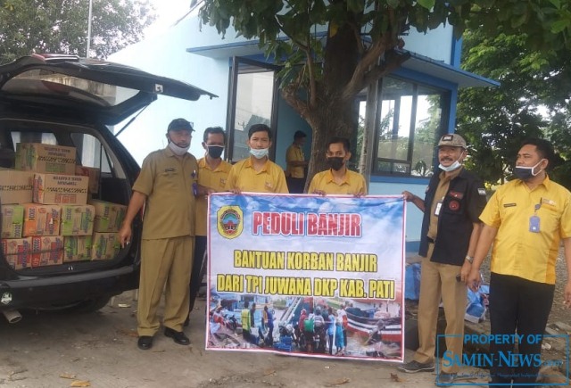 TPI Juwana Antar Bantuan untuk Warga di Dua Desa Terdampak Banjir