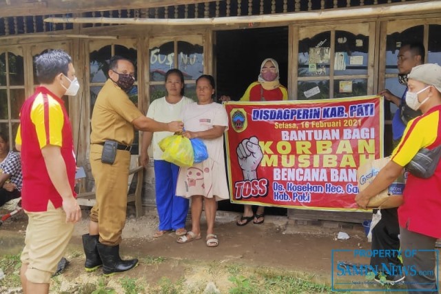 Di Lokasi Genangan Banjir Banyak Bantuan Nasi Bungkus yang Tidak Dimakan