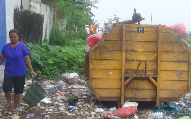 Buang Sampah Asal Lempar Sasarannya Bahu Jalan