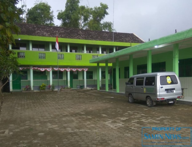 Menunaikan Ibadah Haji (8)