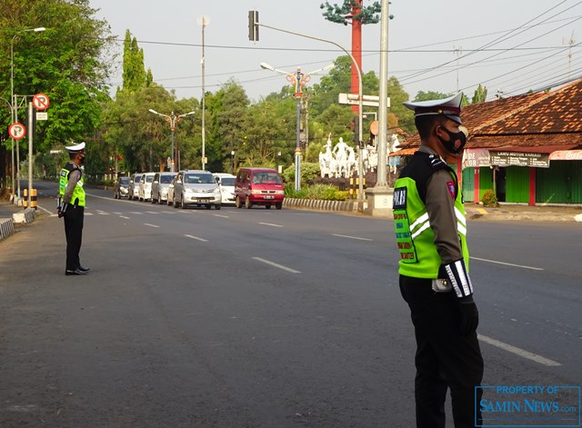 Dijaga Petugas Tiap Pagi, Tak Ada Penerobos Jalur Cepat Pati-Margorejo