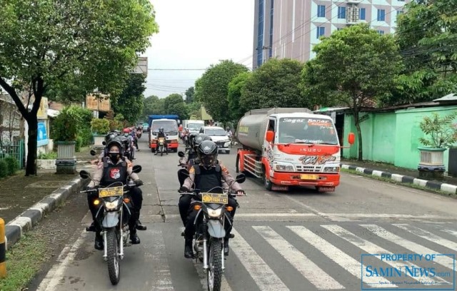 Kesiapsiagaan Polwan Polres Pati dengan Patroli