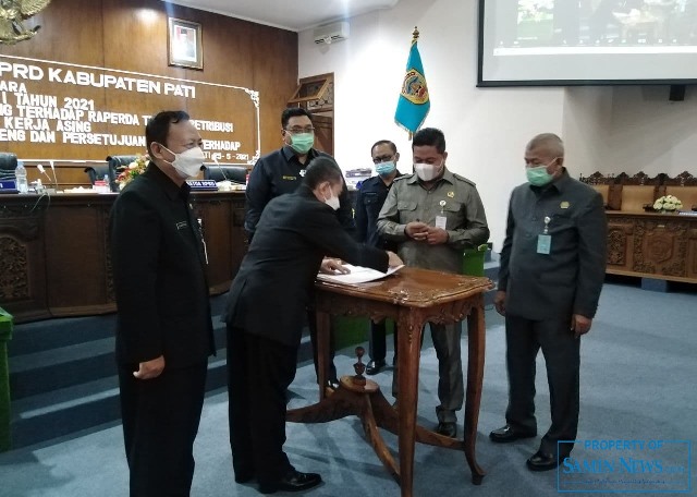 DPRD Kabupaten Pati Sahkan Dua Raperda