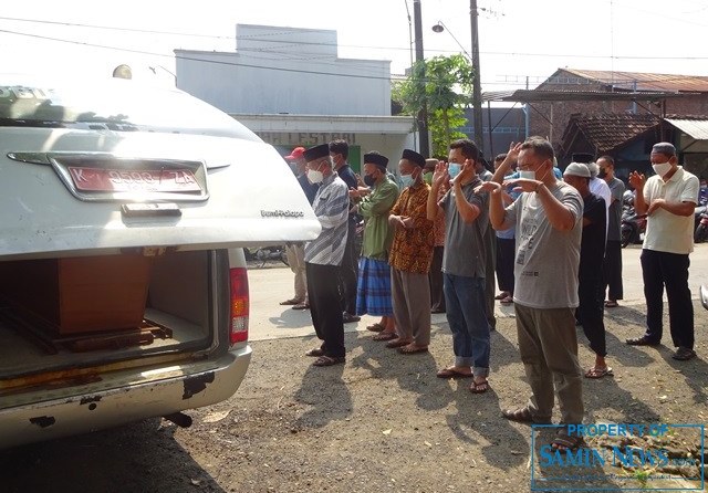 Kemarin Sehari Semalam 13 Jenazah Dimakamkan Standar Protokol Covid-19