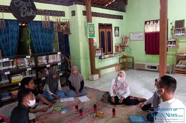 TBM Omah Buku Kosmasari Eksekusi Kampung Literasi dari Kemendikbud
