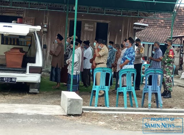 Dalam Sepekan Tim Pemakaman Desa Ngepungrojo Memakamkan Empat Jenazah