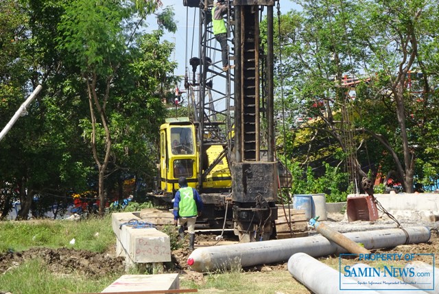 Paket Pekerjaan Turap Tambat Kapal Mulai Lakukan Pemancangan ”Spunpile”