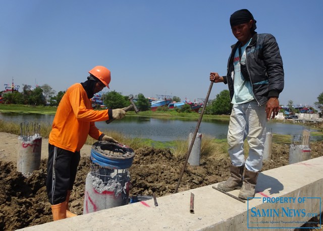 Progres Pekerjaan Dermaga Kolam Tambat Kapal di Juwana Persiapan Pembesian