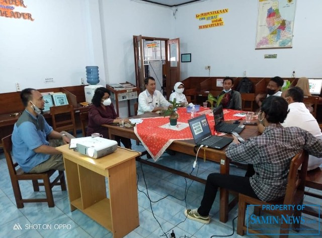 TBM Omah Buku Kosmasari Sosialisasi Kampung Literasi di Dinas Arpusda