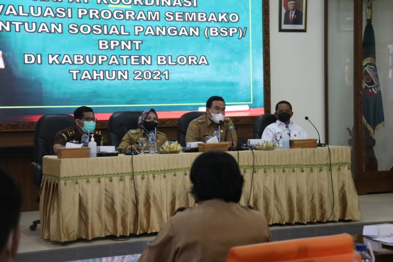 Bupati Blora : Lampu Merah Penyaluran Bansos