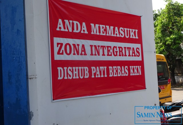 Pemberlakuan Zona Bebas Pungli dan Percaloan di Tempat Uji Kendaraan Bermotor Dishub Pati