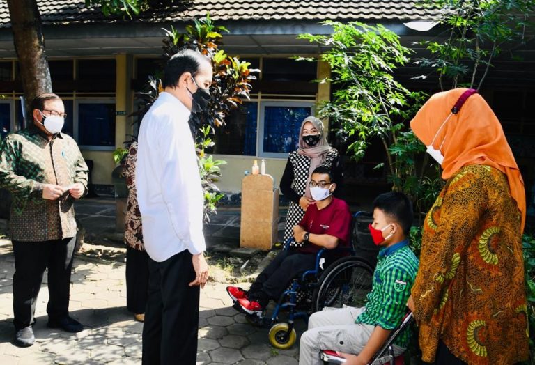 Jokowi : Transisi Pandemi ke Endemi Harus Disiapkan