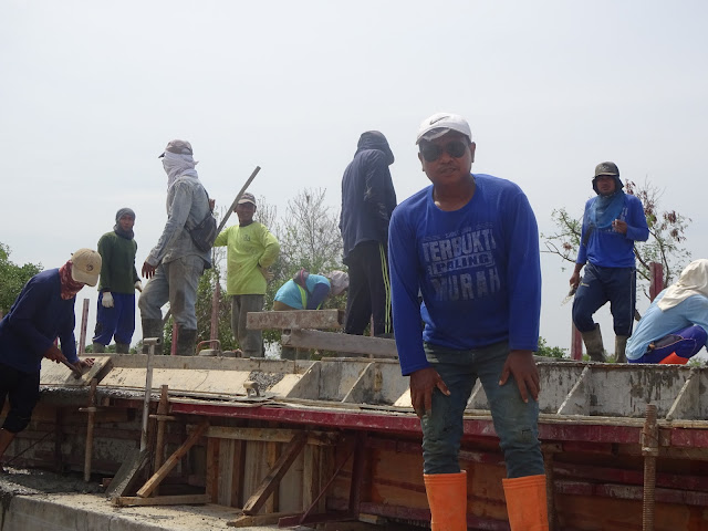 Hari Ini Terakhir Pengecoran Beton Lantai Dermaga Tambat Kapal